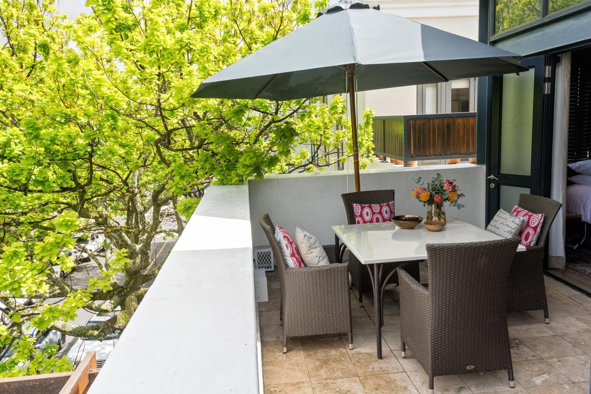 Апартаменты в Stellenbosch Central — 84 кв. м., спальни: 2, собственных ванных: 2 Экстерьер фото