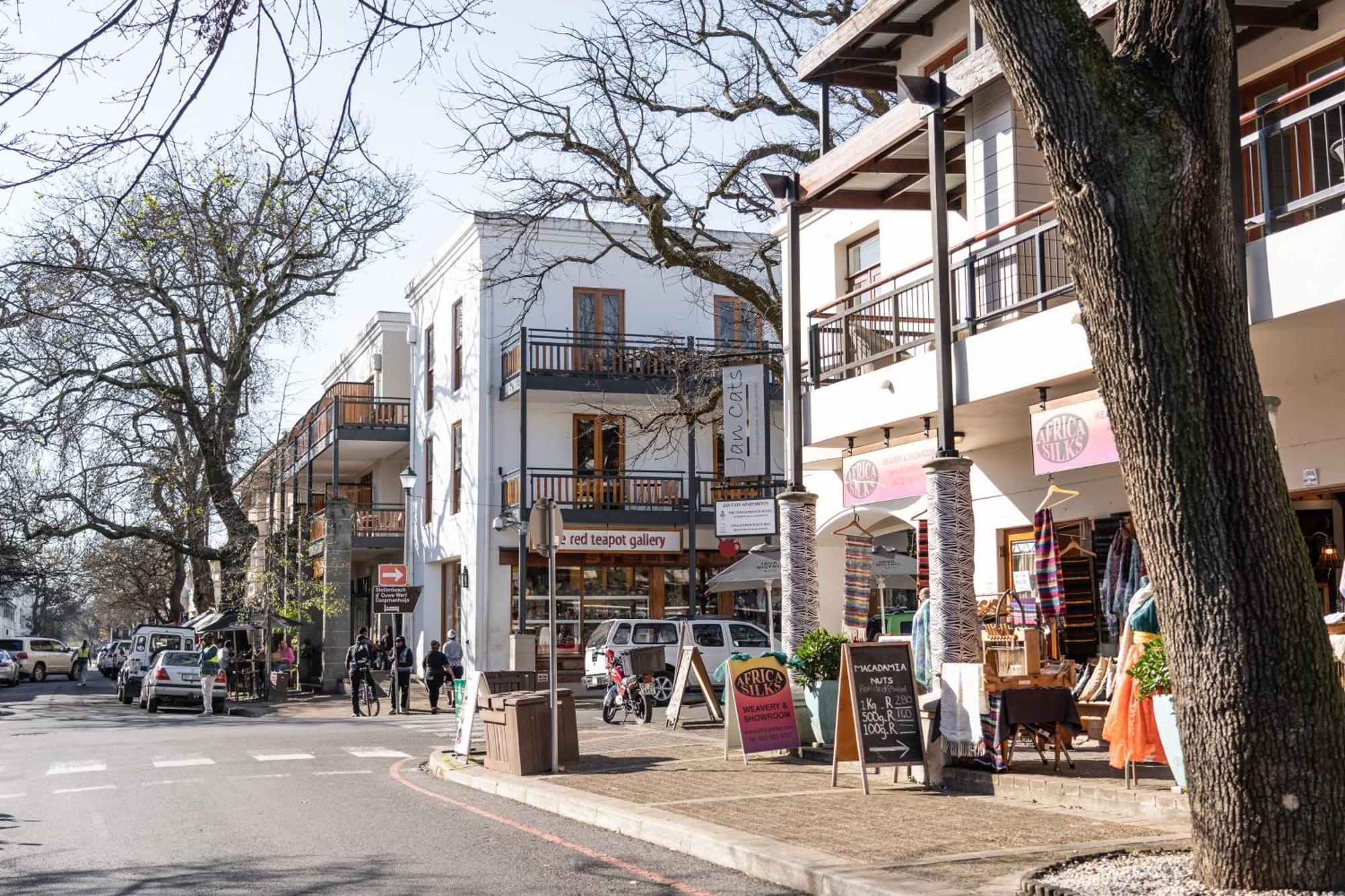 Апартаменты в Stellenbosch Central — 84 кв. м., спальни: 2, собственных ванных: 2 Экстерьер фото